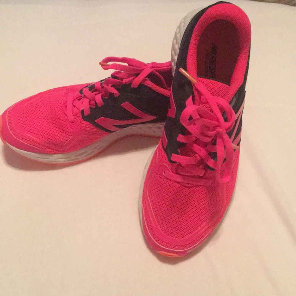 New Balance Tennis Shoes
